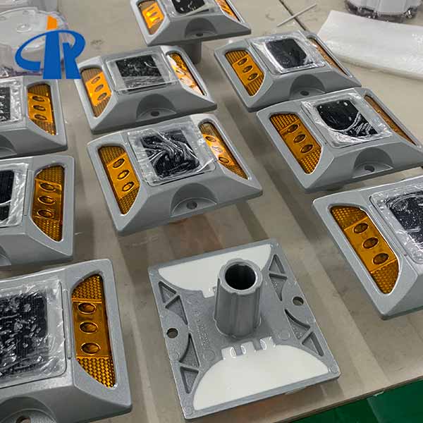 New Installation Road road stud reflectors For Bridge
